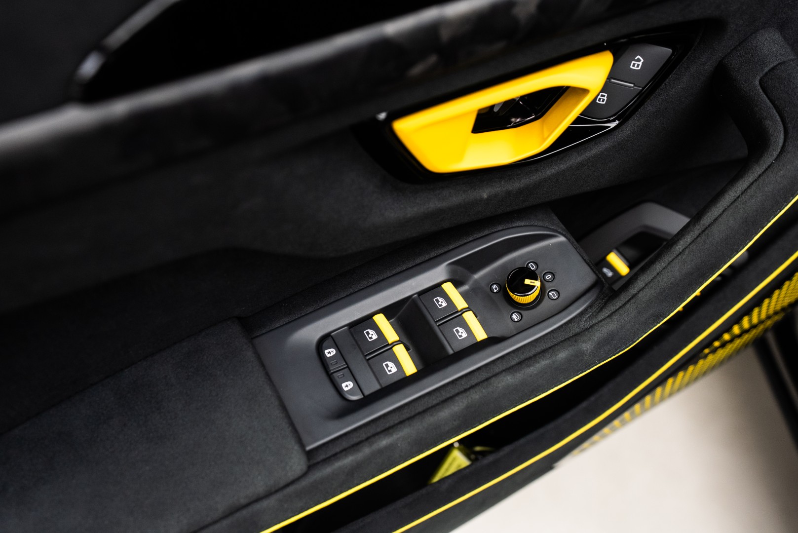 2024 LAMBORGHINI URUS BY MANSORY | VENATUS S 1 OF 9 | 900 HP